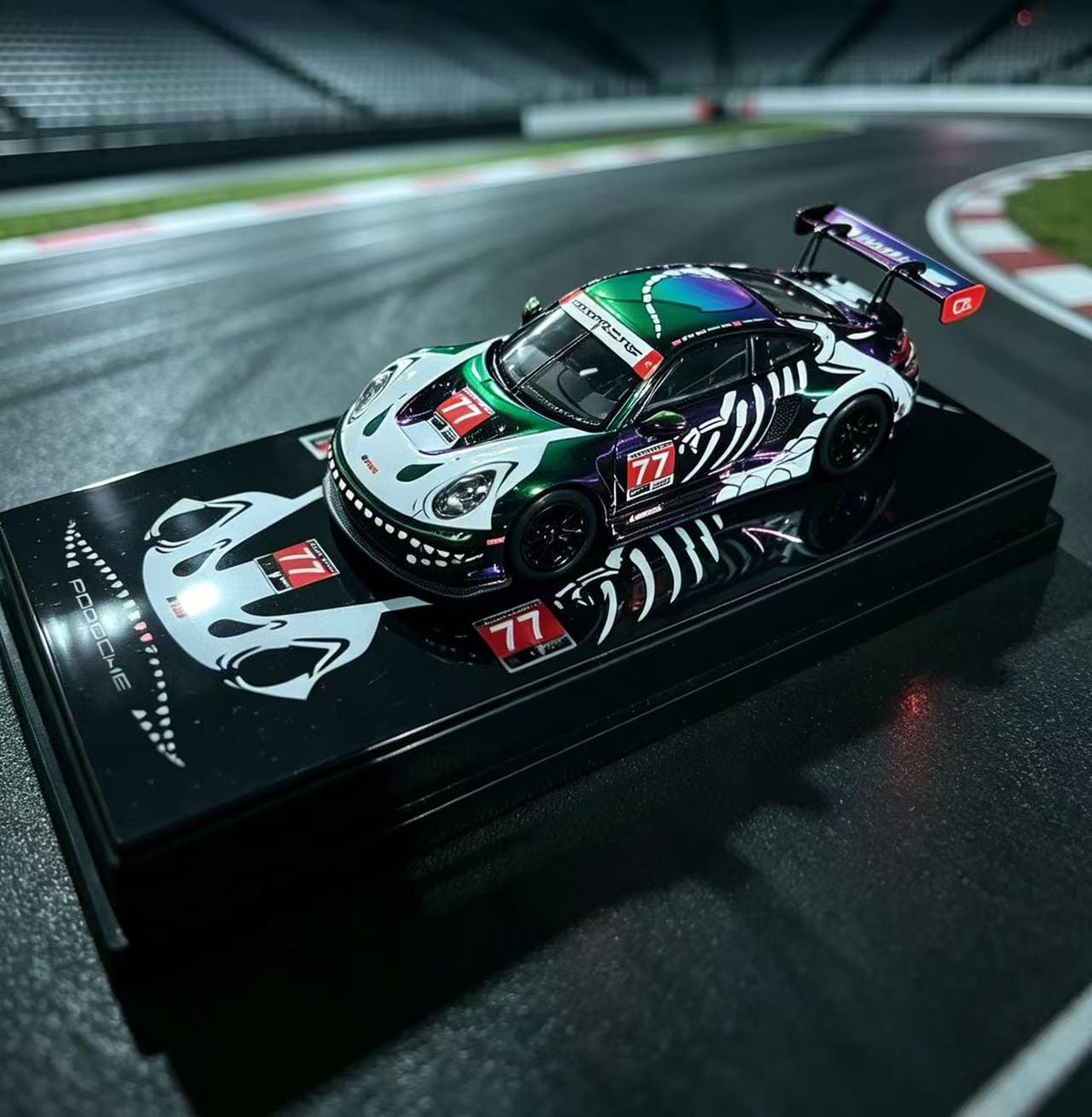 (Coming Soon) HUBAUTO 1/64 Porsche 911 GT3R -  Chrome Iridescent Bone Dragon Livery