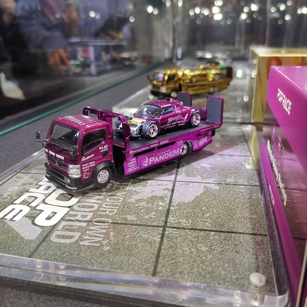 POPRACE XCARTOYS HEC Beijing 1/64 PANDEM Lotus Elise Fuso Truck Purple 2026 Expo Set
