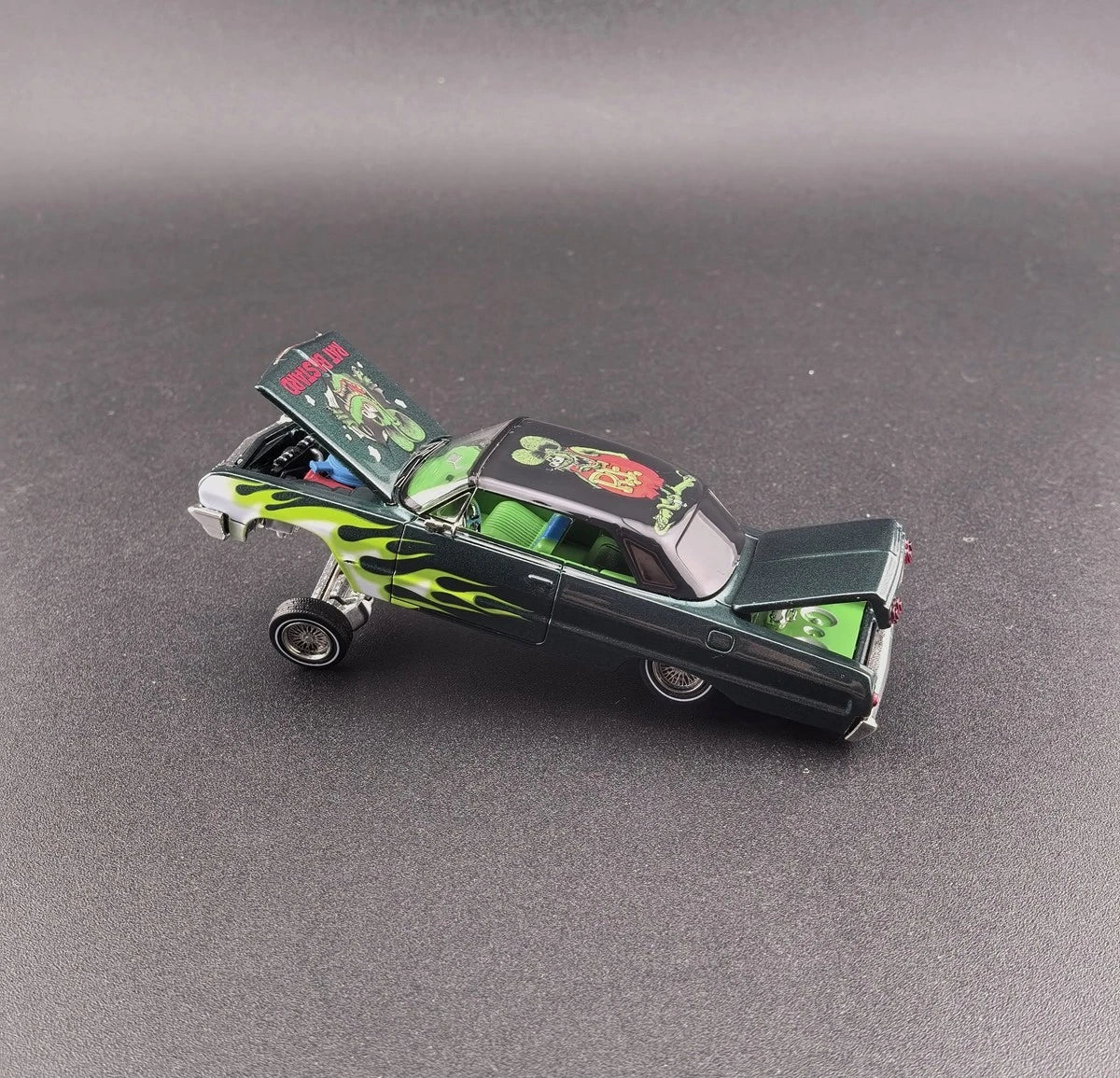 Fine Works 1:64 Chevrolet Impala West Coast Bouncing Rat Fink