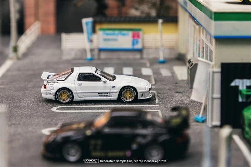 Tarmac Works x TOYOTIRES 1:64 Pandem RX-7 FC3S White